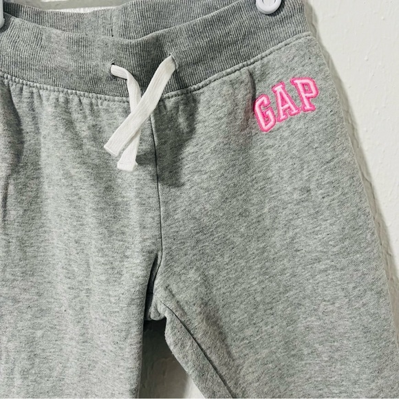 GAP Kids Girls Size Small 6-7 Gray & Pink Jogger Sweatpants Set Full Zip Hoodie - Picture 11 of 15